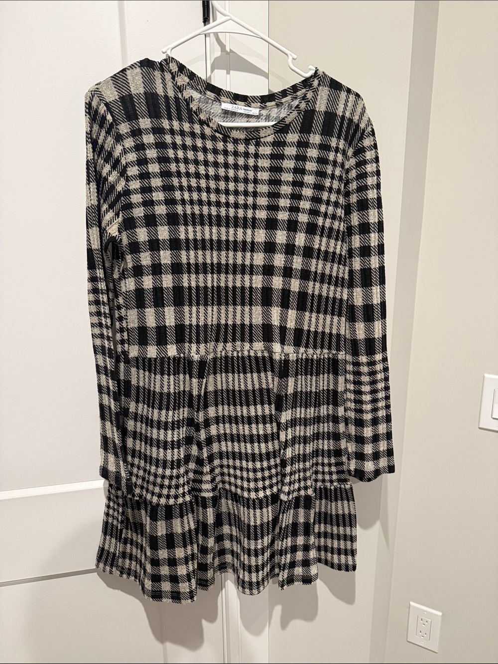 Zara Black and Cream Long Sleeve Checkered Dress